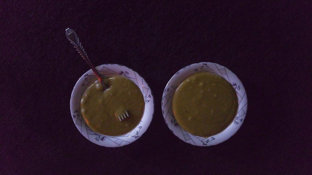 ارده به همراه عسل یک صبحانه ایرانی